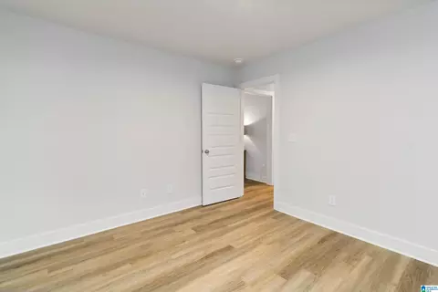 Bedroom - 405 Patrick Rd, Alabaster, AL 35007 photo 3 of 6