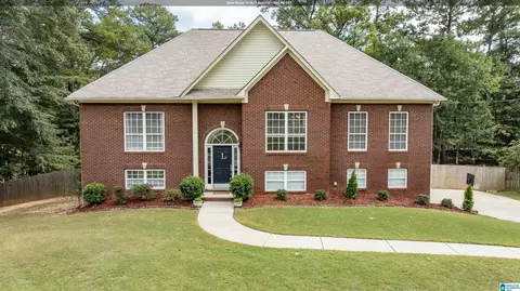 144 Woodbury Dr, Sterrett, AL 35147