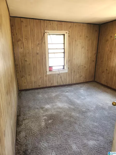 Bedroom - 5784 E Highway 55, Eva, AL 35621 photo 2 of 6