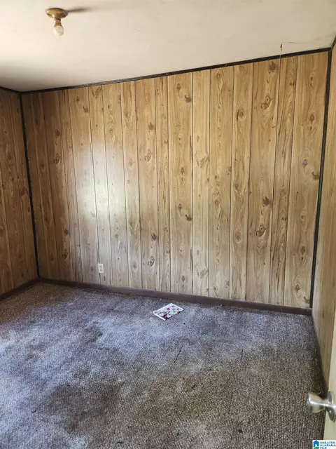 Bedroom - 5784 E Highway 55, Eva, AL 35621 photo 3 of 6