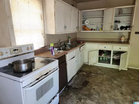 Kitchen - 5784 E Highway 55, Eva, AL 35621 photo 1 of 2