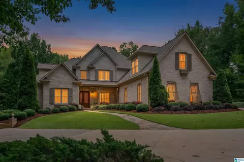 924 Trinity Ct, Birmingham, AL 35242