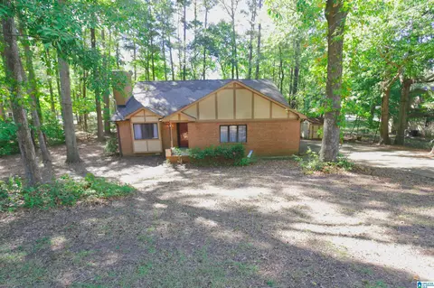 1203 Sabina Dr, Jacksonville, AL 36265
