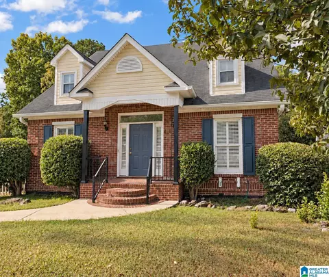 515 Meadow Ridge Cir, Birmingham, AL 35242