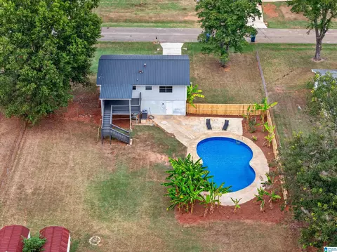 95 Oakleaf Dr, Eastaboga, AL 36260
