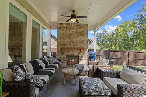 1546 Olivewood Dr, Hoover, AL 35244