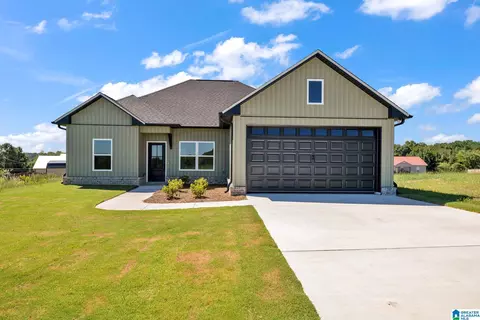 61 Payton Dr, Hayden, AL 35079