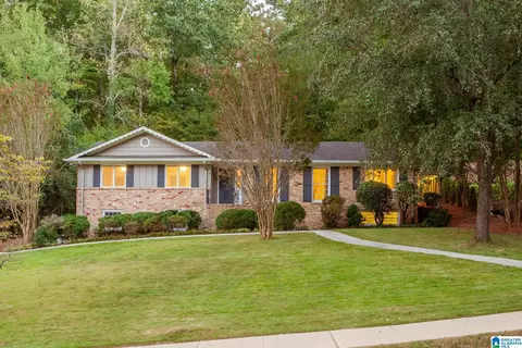 2217 Garland Dr, Vestavia Hills, AL 35216