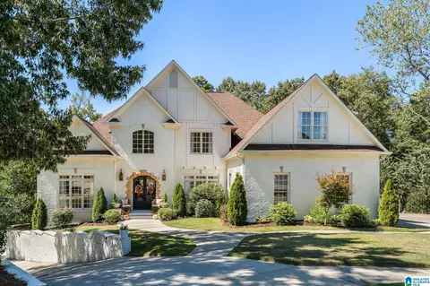 2301 Longleaf Way, Vestavia, AL 35243
