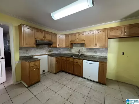 170 Scurlock St, Sumiton, AL 35148 photo 2