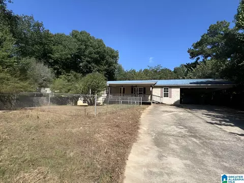170 Scurlock St, Sumiton, AL 35148