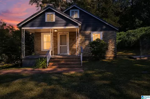 509 Cobb Ave, Weaver, AL 36277