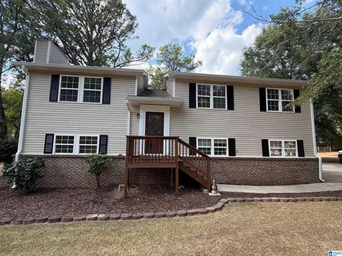 5120 Shamrock Dr, Helena, AL 35080