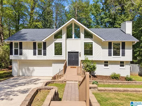 4601 Sylvaner Ln, Hoover, AL 35244