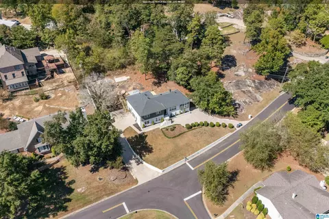 400 Vesclub Dr, Vestavia Hills, AL 35216