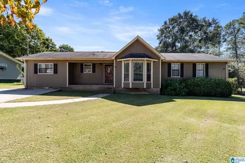 50 Sundale Dr, Eastaboga, AL 36260