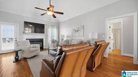 Entry Way - 145 Hope St, Clanton, AL 35045 photo 7 of 14