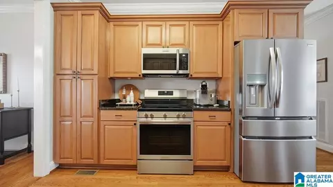 Kitchen - 145 Hope St, Clanton, AL 35045 photo 2 of 2
