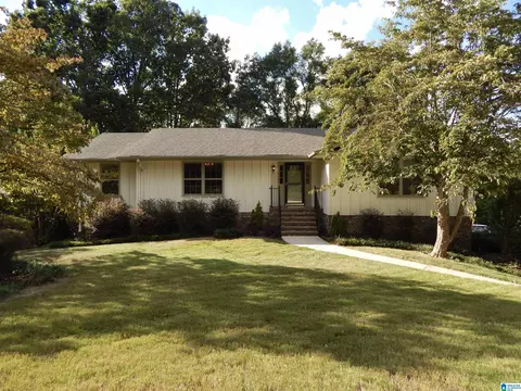 2213 Mill Run Cir, Hoover, AL 35226