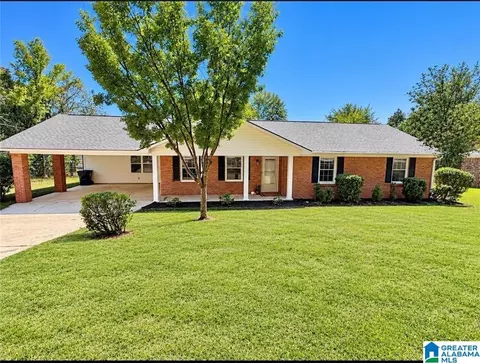 2811 32nd St, Northport, AL 35476