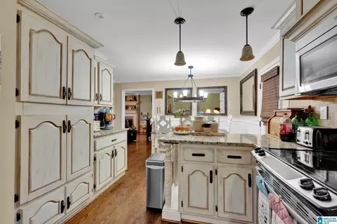 Kitchen - 151 Crest Dr, Dora, AL 35062 photo 3 of 3