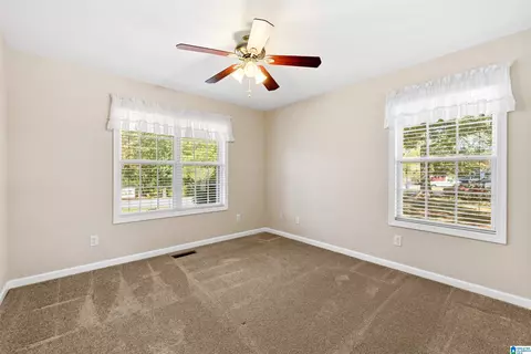 Bedroom - 528 Ridgewood Dr, Remlap, AL 35133 photo 3 of 4