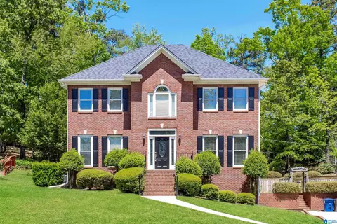 1912 Valewood Cir, Hoover, AL 35244