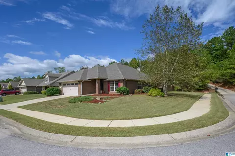 400 River Crest Dr N, Helena, AL 35080