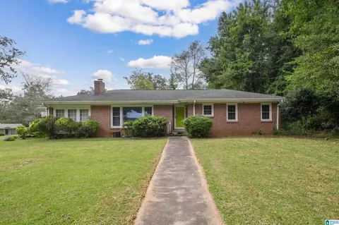 1628 29th Ave N, Hueytown, AL 35023