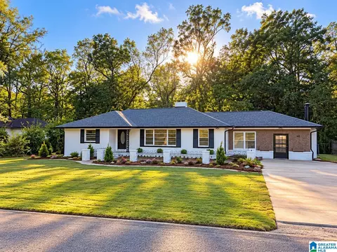 142 Lindberg Rd, Bessemer, AL 35023