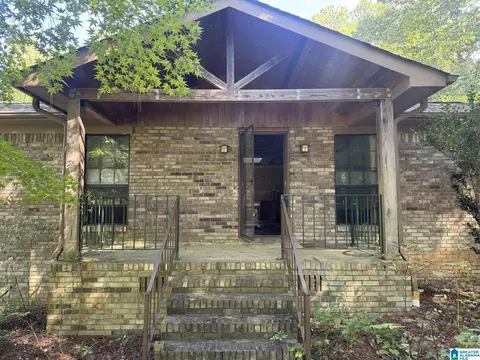 1595 Chardonnet Ln, Bessemer, AL 35022