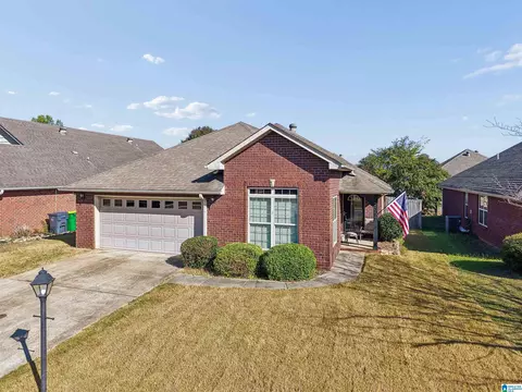 2057 Edgewood Dr, Moody, AL 35004