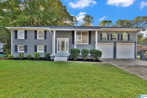 2839 Novel Dr, Hueytown, AL 35023