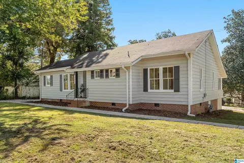 405 W Walnut St, Sylacauga, AL 35150