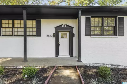 1622 5th St NW, Center Point, AL 35215
