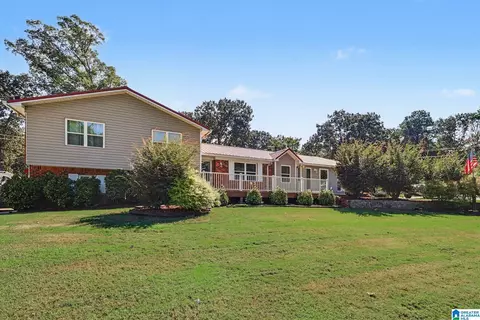2029 Virginia Ln, Hueytown, AL 35023