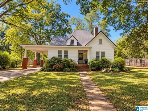 130 Gray St, Oxford, AL 36203