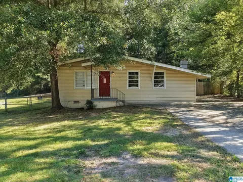 1709 4th Pl NW, Center Point, AL 35215