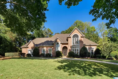 1306 Highland Lakes Bnd, Birmingham, AL 35242