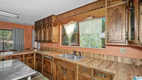 Kitchen - 367 Lovely Ln, Remlap, AL 35133 photo 2 of 4