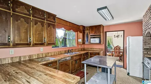 Kitchen - 367 Lovely Ln, Remlap, AL 35133 photo 4 of 4
