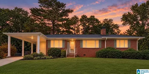 552 Zinnia Ln, Birmingham, AL 35215