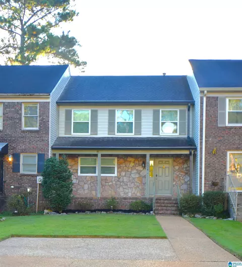 604 Old Rocky Ridge Ln, Vestavia Hills, AL 35216