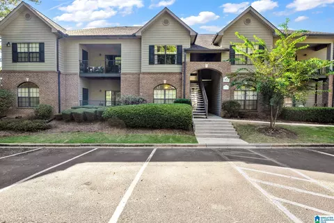 312 Sterling Oaks Dr #312, Hoover, AL 35244