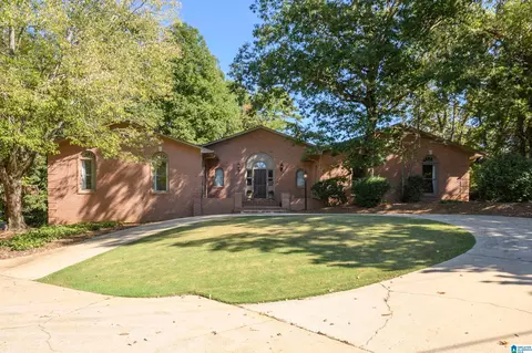 736 Heatherwood Dr, Hoover, AL 35244