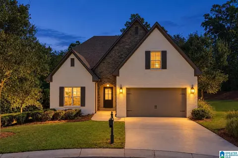 328 Macallan Dr, Pelham, AL 35124