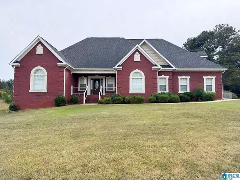 1002 Carrie Ct SW, Jacksonville, AL 36265