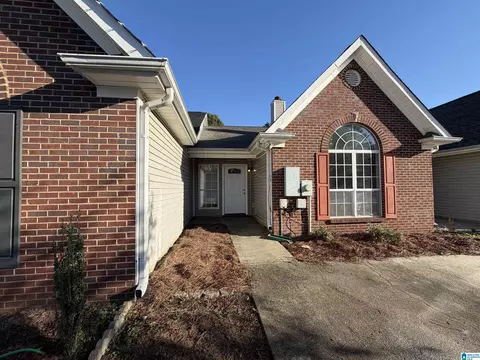205 Rocky Ridge Dr, Helena, AL 35080
