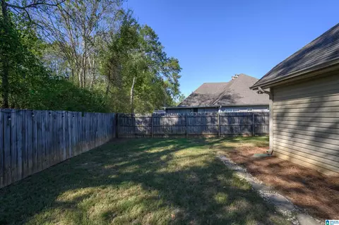 Exterior - 134 Falling Waters Ln, Maylene, AL 35114 photo 4 of 8
