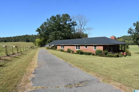 4585 Oldfield Rd, Talladega, AL 35160